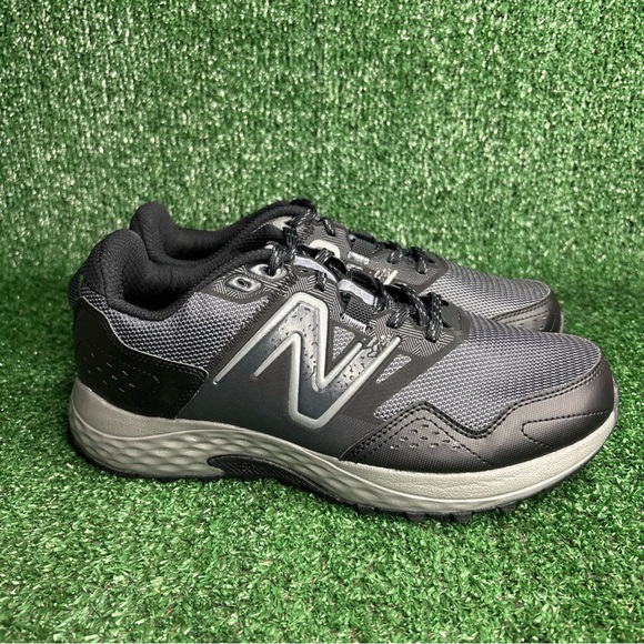 NEW - New Balance Size 8 4E Extra Wide T410 Sneakers